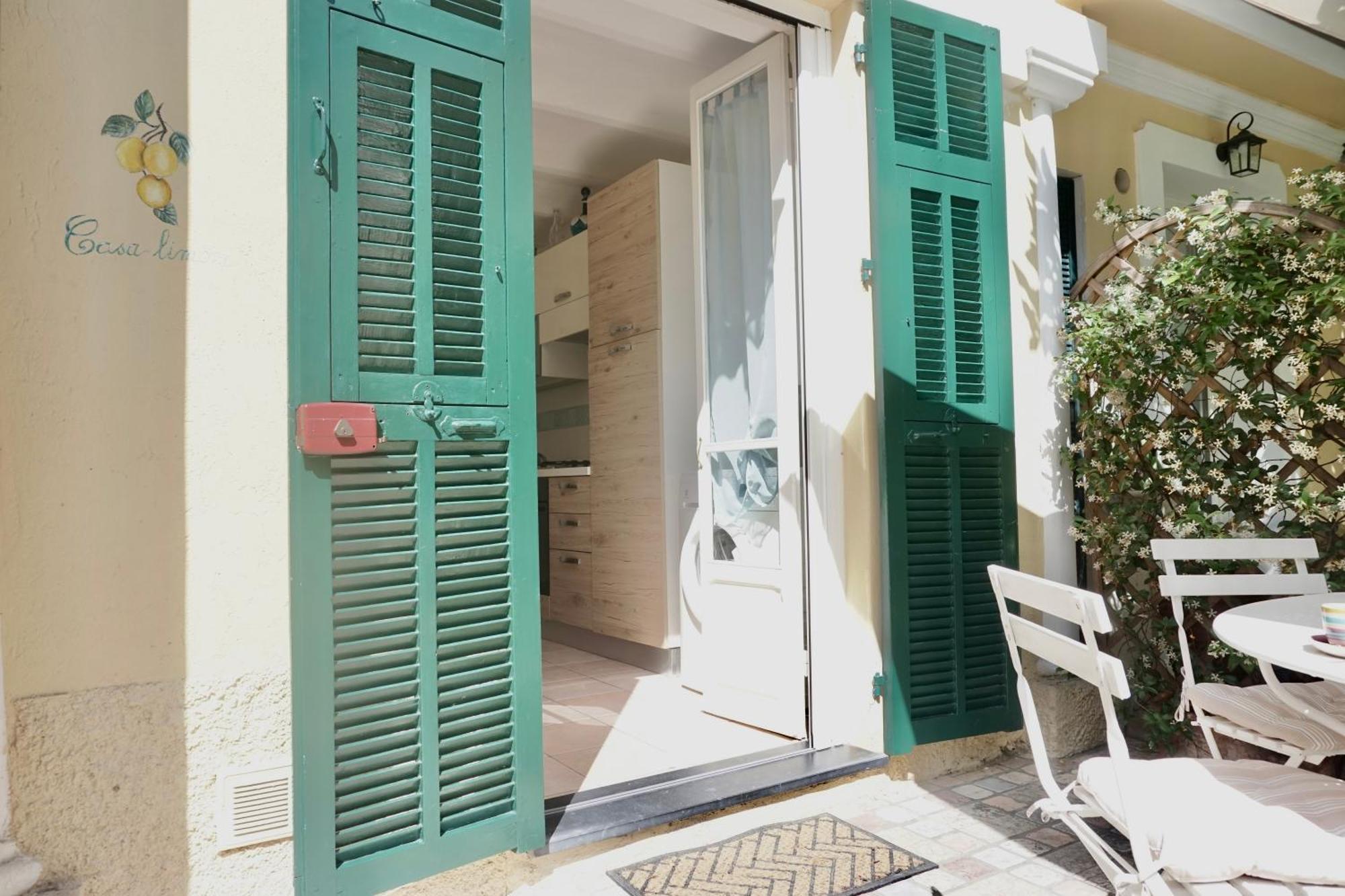 Villa Angelina Casa Limone فاليكروسيا المظهر الخارجي الصورة